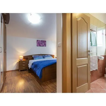 Steen Mirela Villa Barban