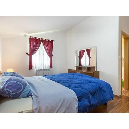 Steen Mirela Villa Barban