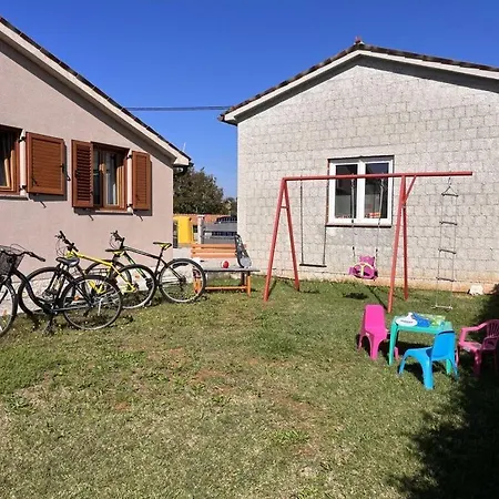 Villa Steen Mirela *