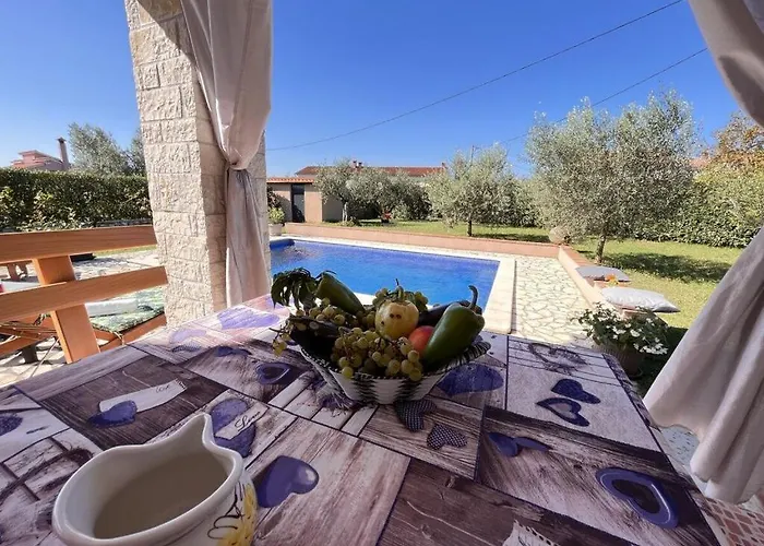 Steen Mirela Villa Barban