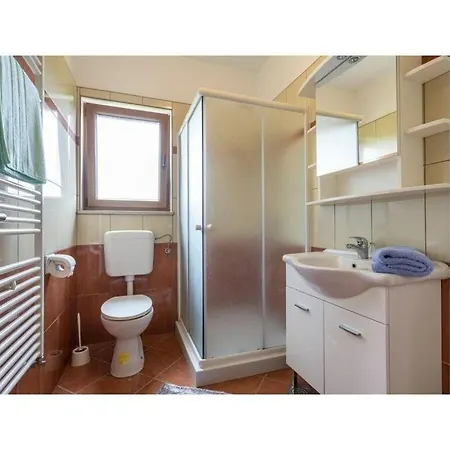 Steen Mirela * Barban