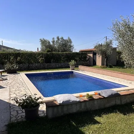 Steen Mirela ヴィラ